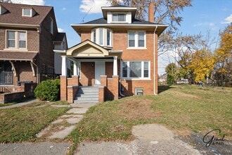 Building Photo - 64 Glendale Ave