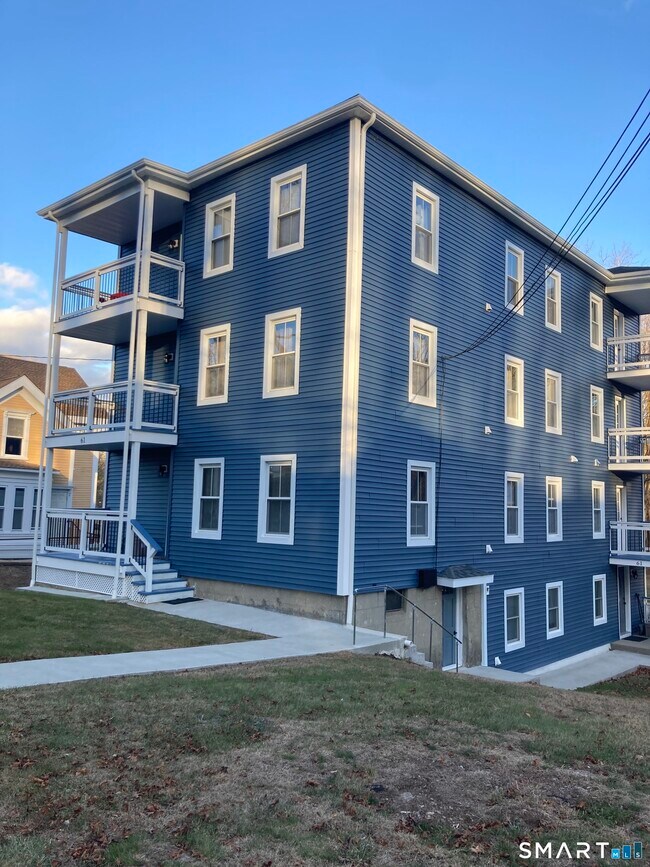 Building Photo - 61 Main St