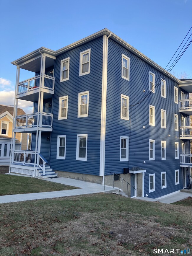 Building Photo - 61 Main St