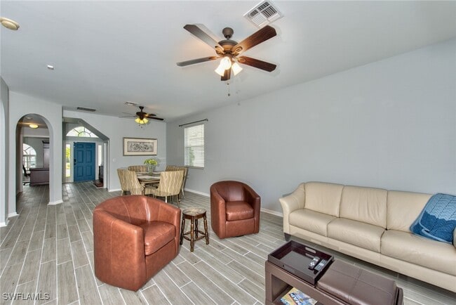 Building Photo - 11533 Woodmount Ln