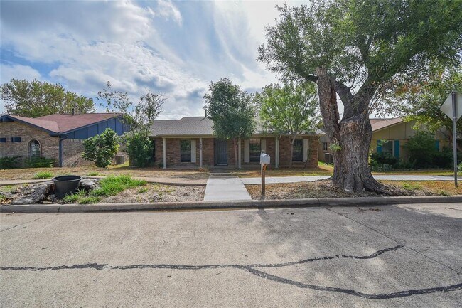 Foto del edificio - 1968 Rambling Ridge Ln