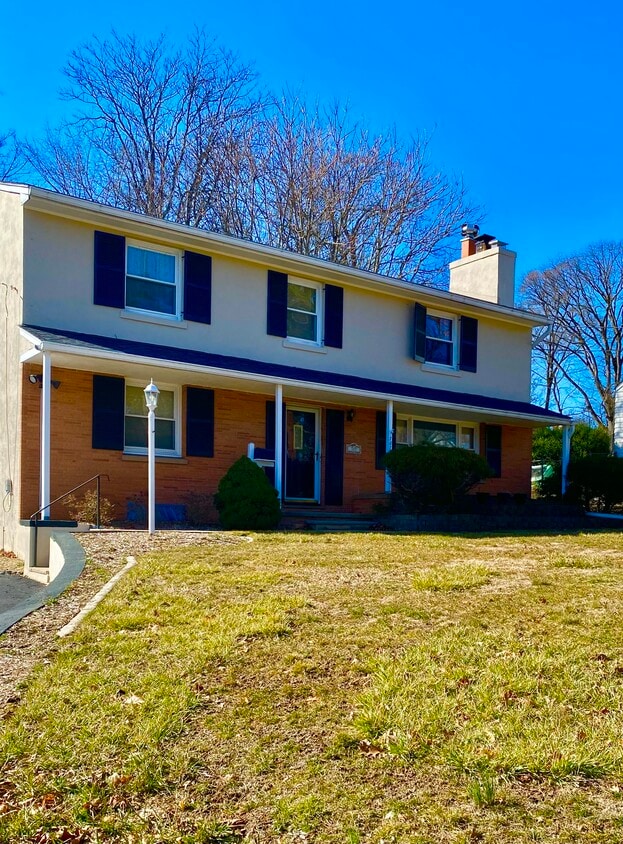 707 Godwin Ave Unit 1, Midland Park, NJ 07432 Apartments in Midland