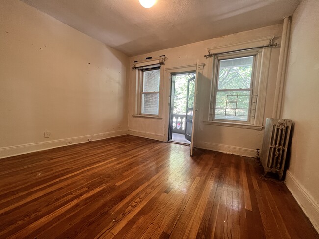 Building Photo - 15 Egremont Rd