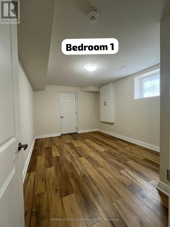 Building Photo - 27 Bachelor St