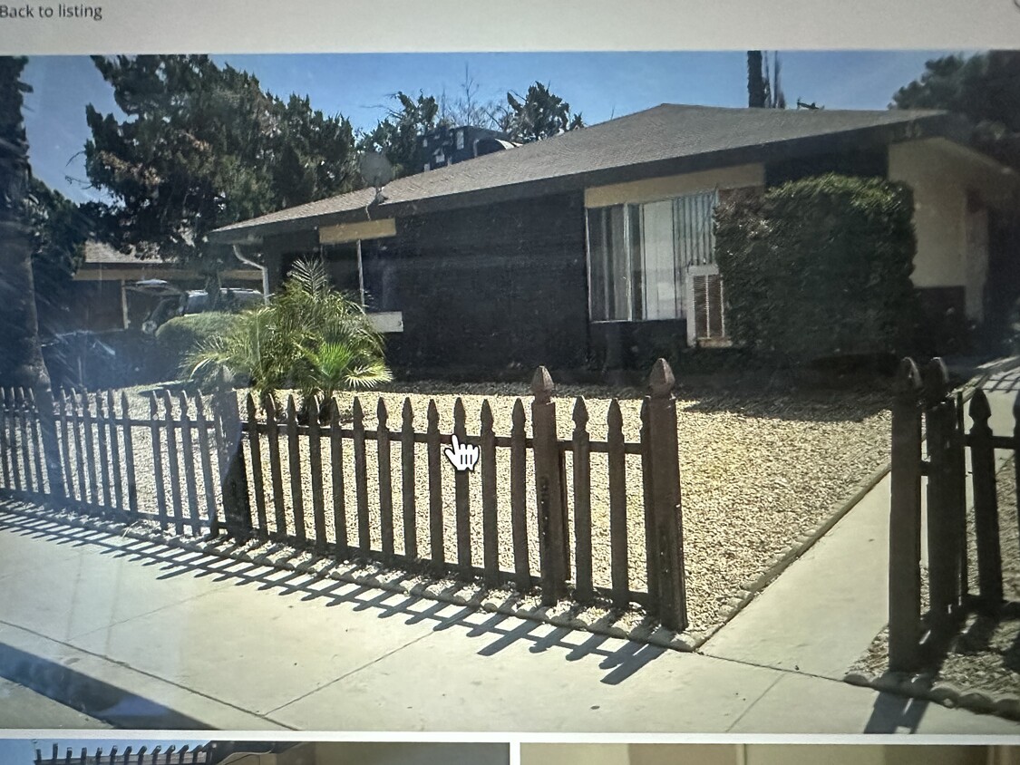 Primary Photo - 1145 Olive Tree Ln
