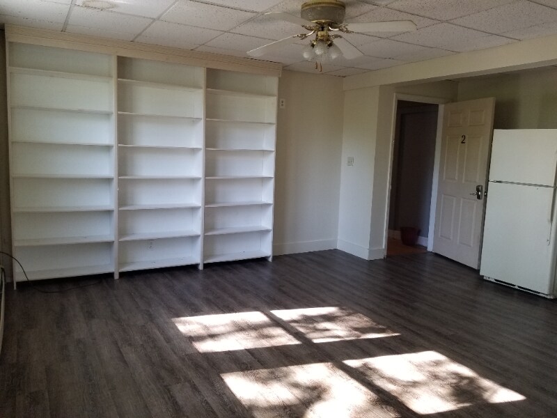 Foto principal - 127 Monomonock Rd