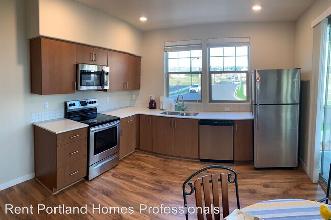 Building Photo - 16401 NW Chadwick Way