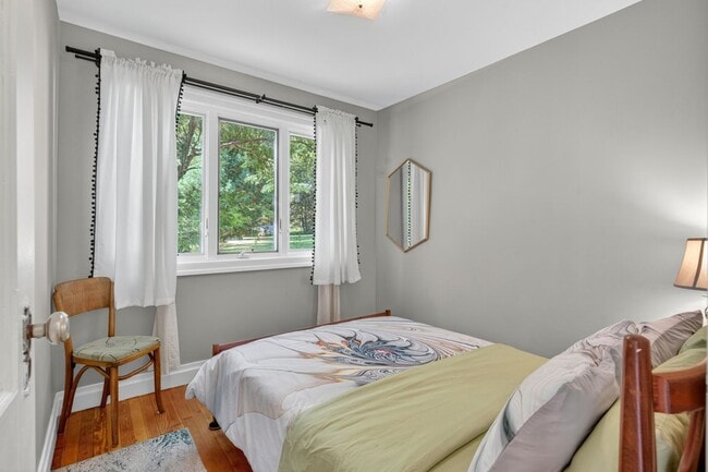 Building Photo - 1017 Bruyn Turnpike