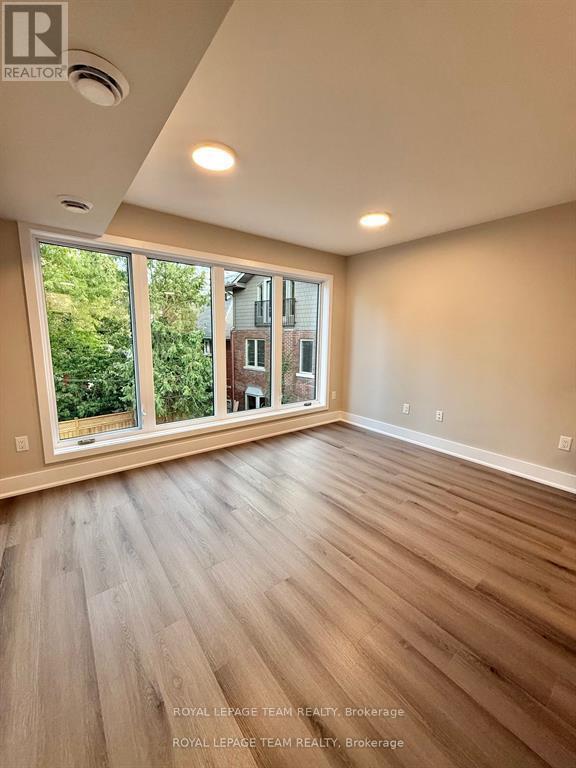 Building Photo - 342 Fifth Ave