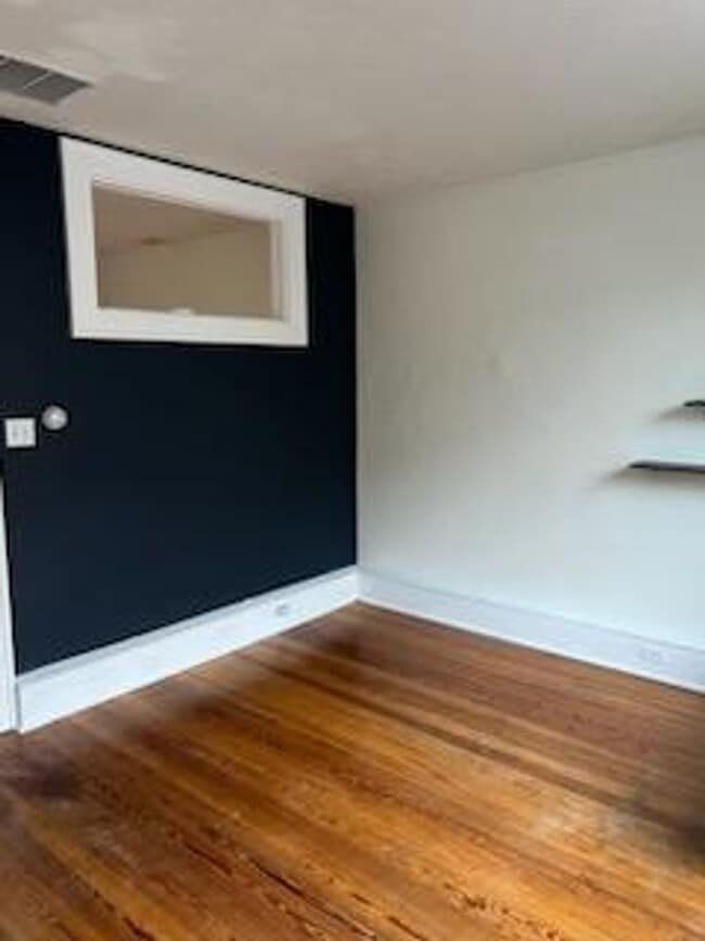 Building Photo - 145 E Front St