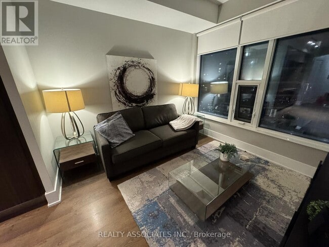 Photo du bâtiment - 10 York St