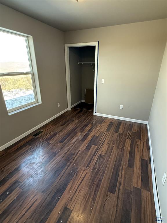 Foto del edificio - 960 Bennington Dr