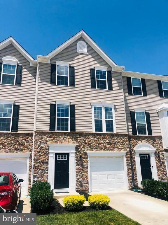 Foto del edificio - 68 Benford Ln