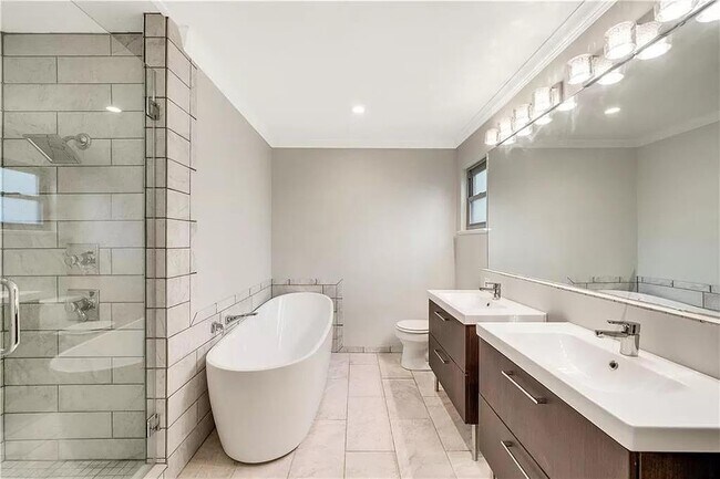 Foto del edificio - 8506 Millway Dr