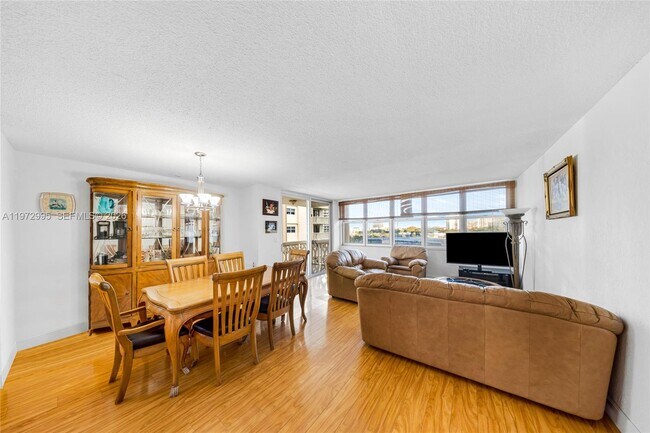 Foto del edificio - 1825 S Ocean Dr