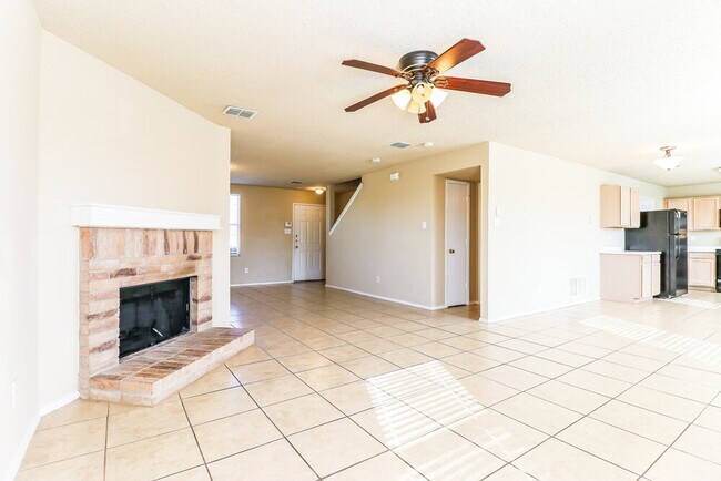 Foto del edificio - 521 Merton Ct