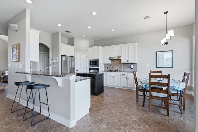Building Photo - 600 Huck Finn Trail