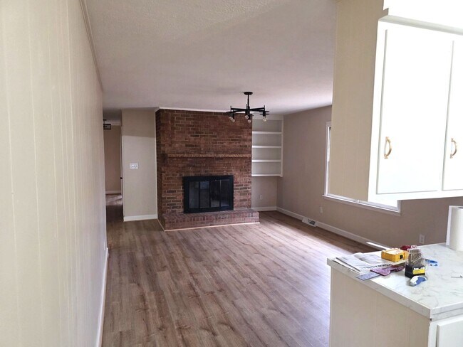 Foto del edificio - 3 Bed 1.5 Bath Rental Home Mount Airy