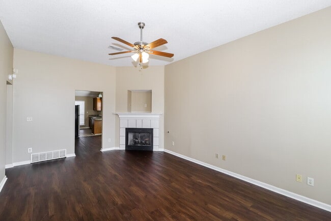 Foto del edificio - 1000 Leconte Gap St