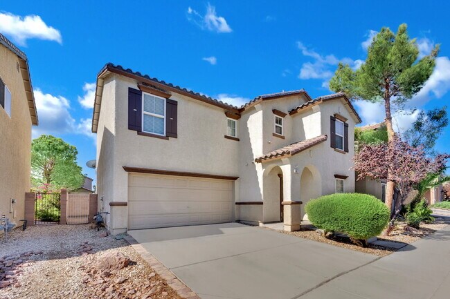 Foto del edificio - LOCATION IS KEY FOR SHOPPING AND SOCIALIZING