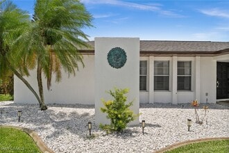 Building Photo - 1410 SE 31st Terrace