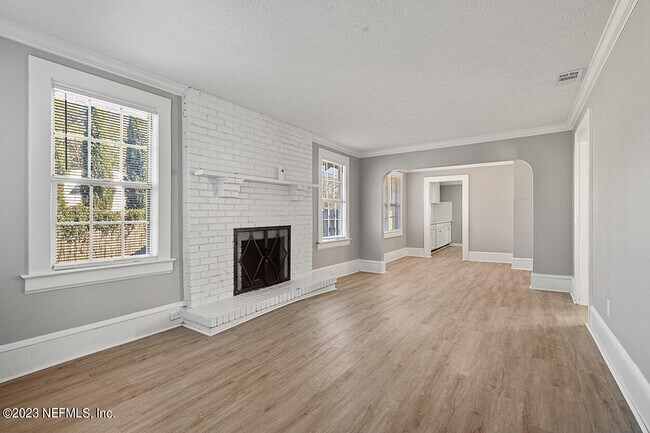 Foto del edificio - 524 E 60th St