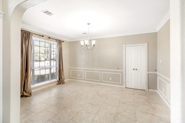 Foto del edificio - 803 Chisel Point Dr