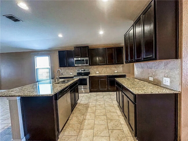 Building Photo - 7410 Rigel Chase