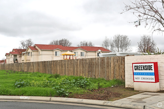 Building Photo - Creekside Apartments