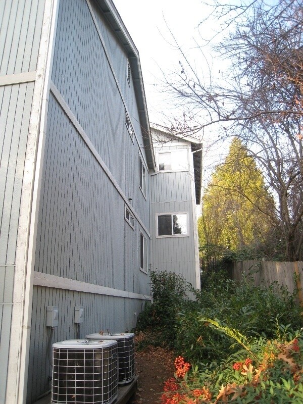 Foto del edificio - 329 E Maryland Dr