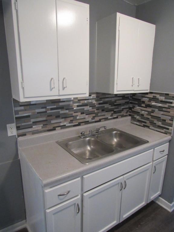 Building Photo - 4425 E 54th Terr