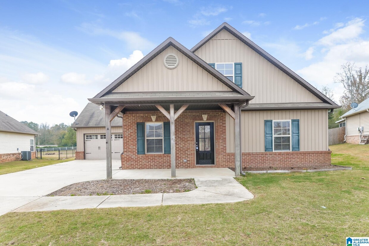 Foto principal - 45 Smith Glen Dr