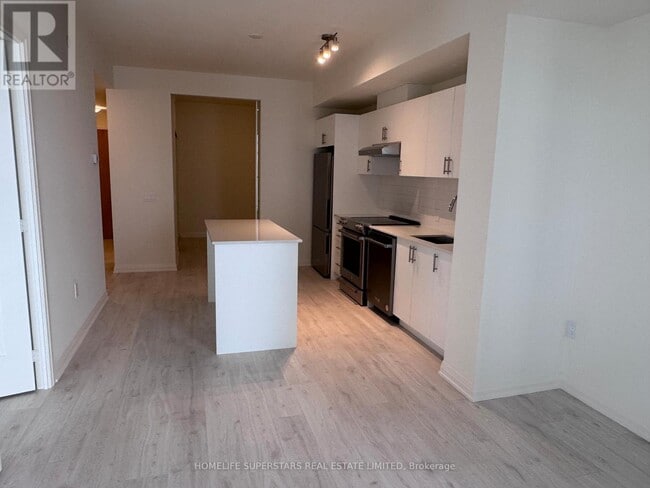 Building Photo - 8960 Jane St