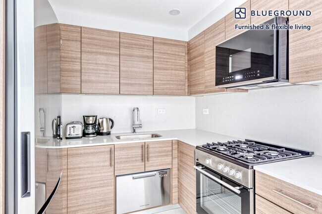 Foto del edificio - 340 E 51st St