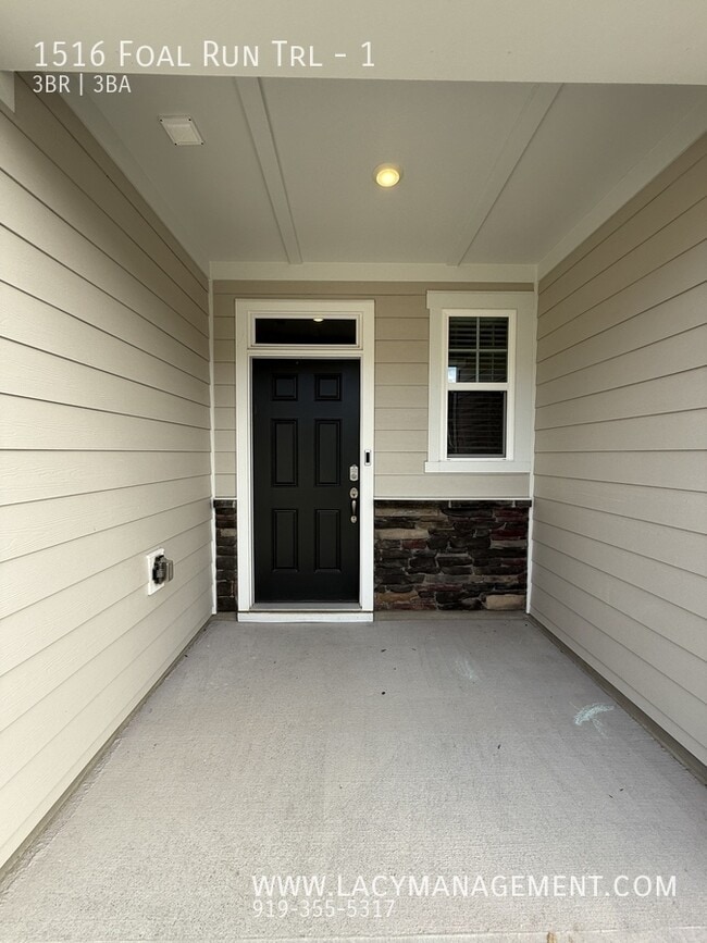 Building Photo - 1516 Foal Run Trl