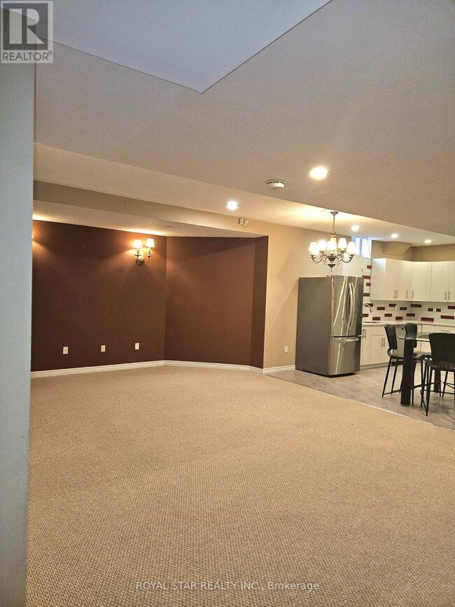 Building Photo - 2257 Manor Hill Dr