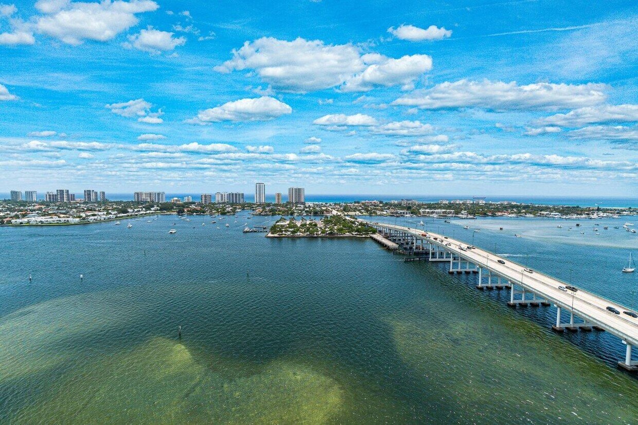2640 Lake Shore Dr Unit 2409, Riviera Beach, FL 33404 Condo for Rent