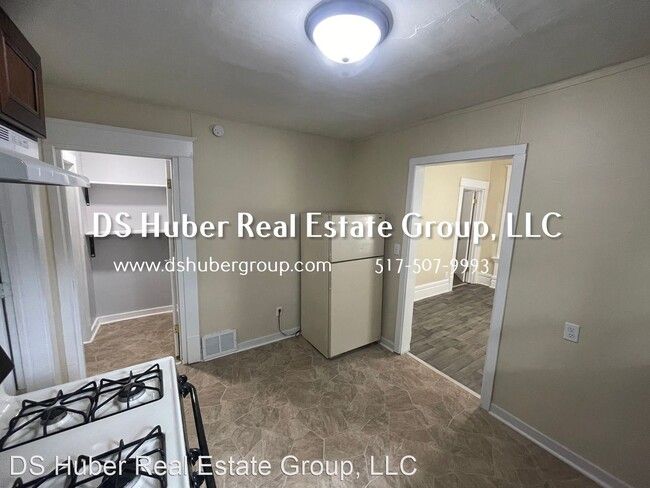 Building Photo - 4 br, 1 bath House - 1118 E Cesar Chavez