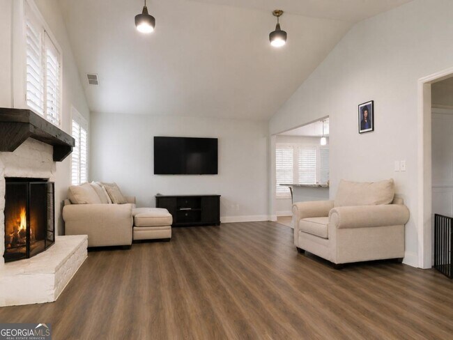 Foto del edificio - 1522 Dupree Rd