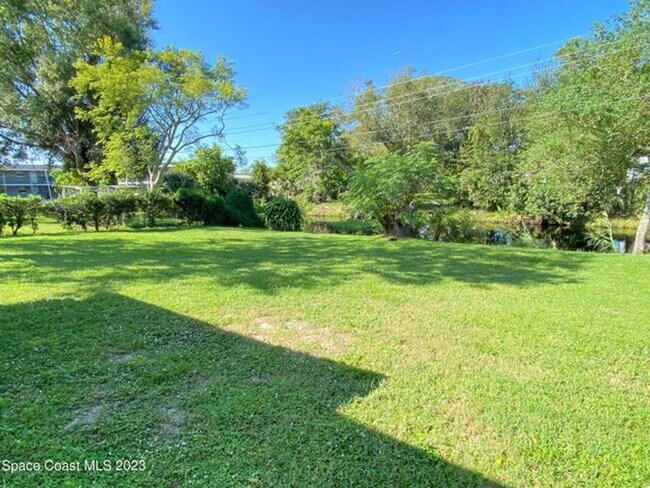 Building Photo - Beautiful Rental in Cocoa