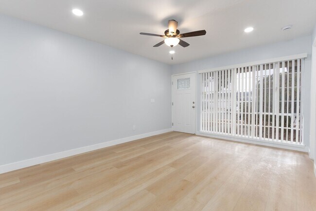 Foto del edificio - 3168-3170 Mandan Way