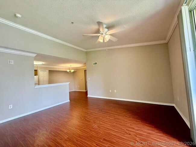 Building Photo - 15155 Michelangelo Blvd