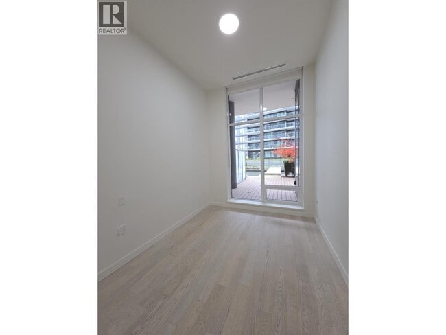 Building Photo - 6811 Pearson Wy