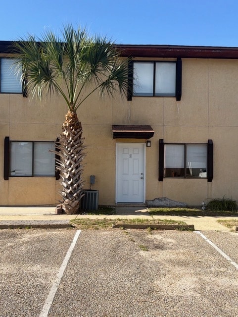 Building Photo - 710 Legion Dr