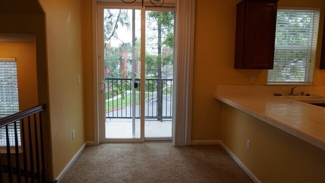 Building Photo - 6500 Hearthstone Cir