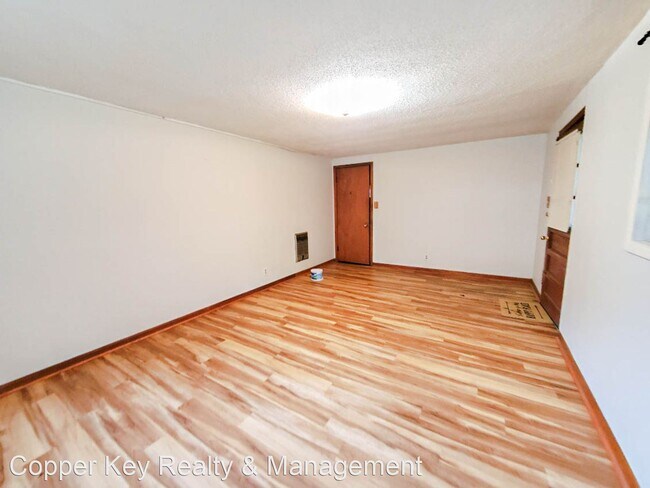 Building Photo - 3 br, 1 bath House - 424 Reynolds Street