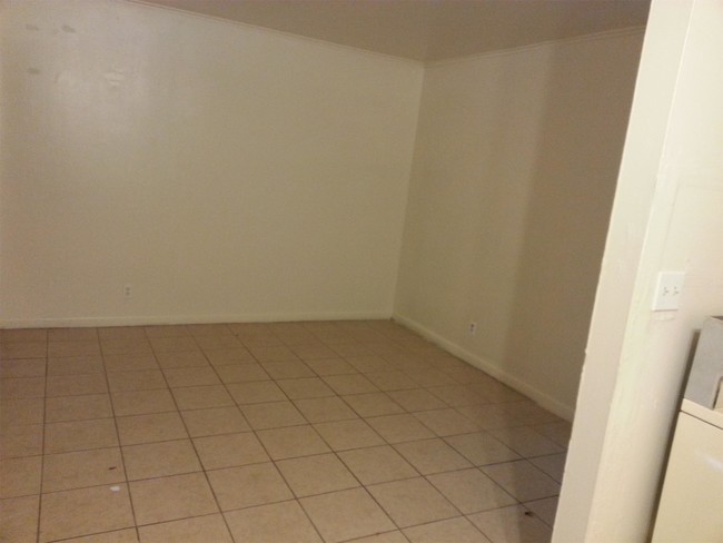 Foto del edificio - 1041 N Gary Pl