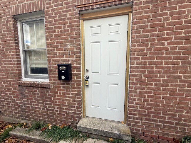 Foto del edificio - 261 Hillside Ave