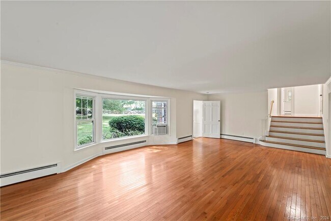 Building Photo - 791 Newfield Ave