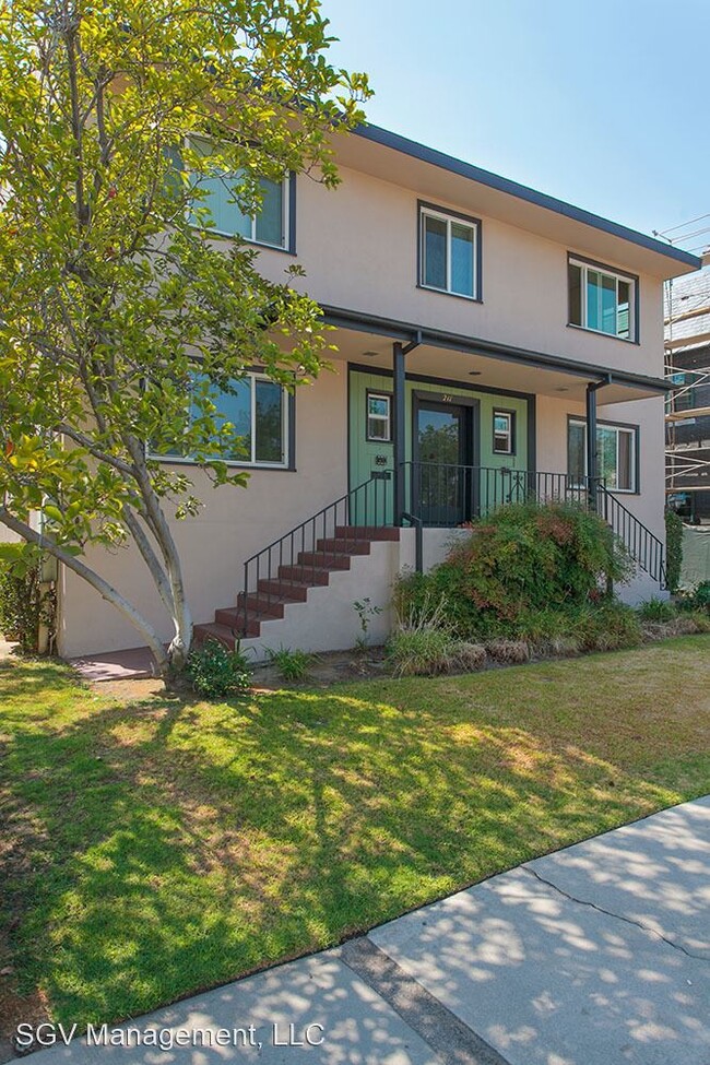 Building Photo - 211 S El Molino Ave
